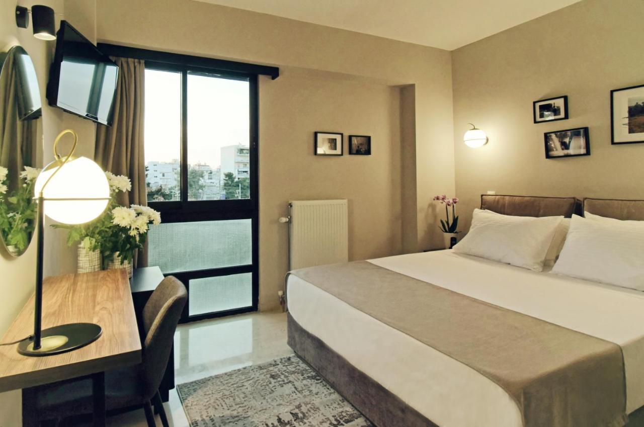 Iris Hotel